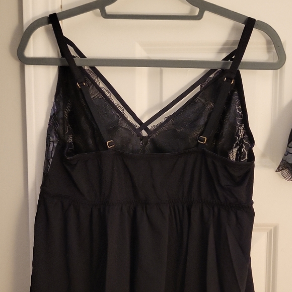 Cacique Black and Blue Floral Lace Pajama Set - Picture 4 of 4